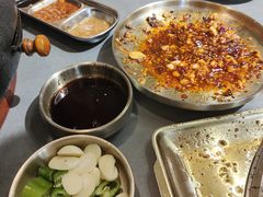 -围炉肉舍丹东海鲜烤肉·烤活鳗(步行街店)
