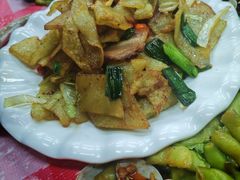 -乐山烧烤·罗田吊锅·小龙虾(航天兴隆国际店)