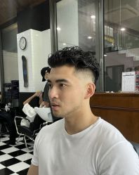 -MARTIN'S BARBER SHOP男士理发馆