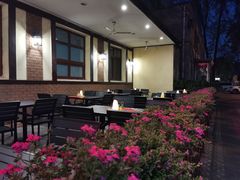 -申德勒加油站餐厅(三里屯北小街店)