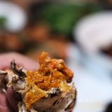 吃到蟹黄喷涌的大闸蟹 就十月初的大闸蟹来说