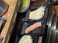 -七欣天香辣蟹火锅(上海银亿滨江店)