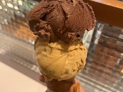 -Fridi Patisserie Cafe