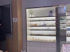 -视野联行眼镜·蔡司·控优点授权(长白万象汇店)