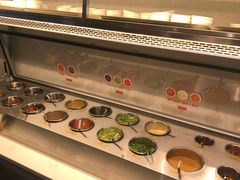 自助调料区-左庭右院鲜牛肉火锅(浦江欢乐颂店)