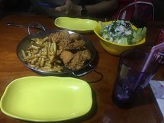 -BHC炸鸡(明洞总店)