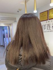 -镁连社·美联社