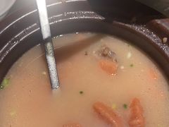 -爱碗亭·鲜炒湖南菜(壹城中心店)