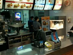 -麦当劳(湛江大厦店)