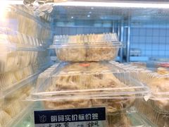 -白玉兰食品甜凤店(合生汇店)