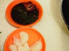 -洞庭洲·防空洞火锅·烧烤·铜锅涮肉(新百广场店)