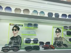 -潘多拉眼镜·蔡司依视路明月(潘家园店)