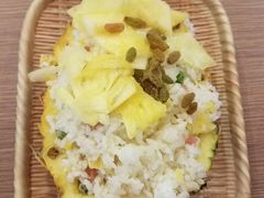 2b菠萝饭-上海外国语大学（松江校区）食堂
