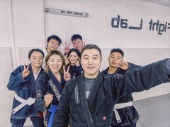 -EFL巴西柔术·综合格斗·泰拳·少儿体能训练(虹桥德必馆)