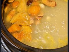 -一朵菌·野生菌探索家火锅(南亚店)