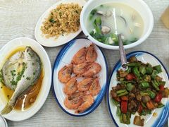 -红月湾海鲜饭店•沙滩海景(双月湾店)