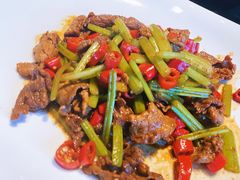 小炒黄牛肉-正德楼果木烤鸭·渔家菜(东港店)