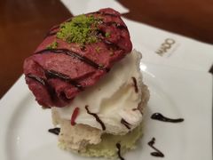 酸樱桃-MADO冰淇淋咖啡馆(淘金店)