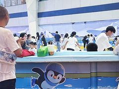 -正佳冰河湾真冰滑冰场