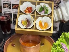 -菌自由丨野生菌火锅特色庭院餐厅(丽江古城店)