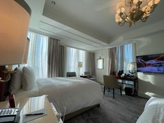 -广州富力丽思卡尔顿酒店