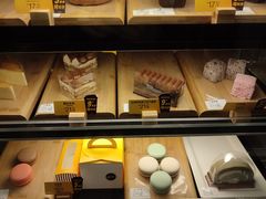 面包甜点陈列柜-麦当劳(朝阳路得来速店)