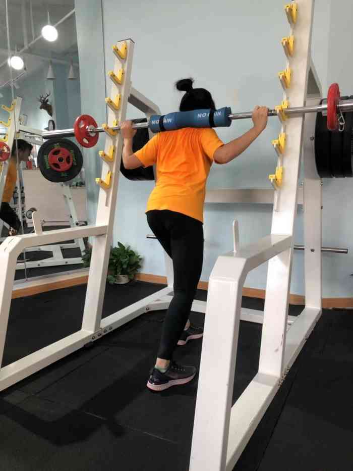 撕裂者健身工作室(松江大学城二期店)-"去书店时偶然看到这个健身房