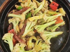 腊肠啫啫花菜-大头唛·啫鸡煲.粤菜.专门店(289艺术园区店)