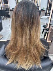 -ON STAR SALON