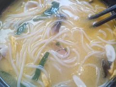 -桥香园过桥米线(国贸店)
