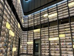 -上海虹桥中心爱琴海亚朵S酒店