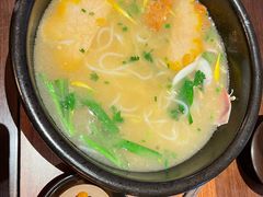 -银米·云南传统过桥米线(双廊黑金冠店)