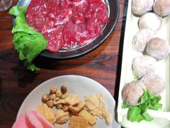 -东巴婆婆云南鱼豆花火锅(大东门店)