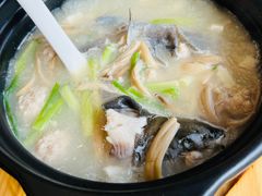 招牌砂锅雅鱼-洪平血旺椒麻鸡雅鱼饭店(熊猫大道店)