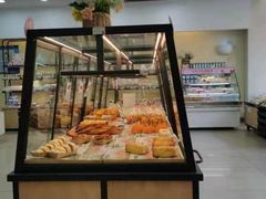 面包甜点陈列柜-KenGee仟吉(芜湖路店)