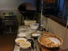 -红栌温泉山庄生态美食餐厅