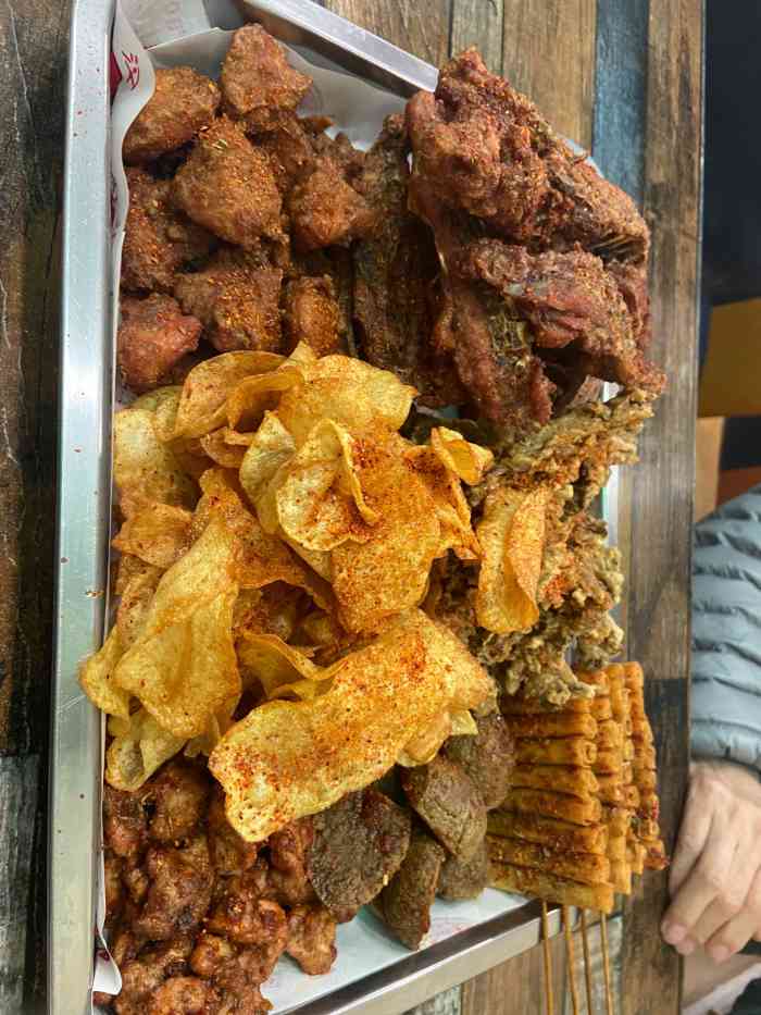 燕记荆江鸡架-"这次去跟老板聊了一会儿,以前一直以为他们.