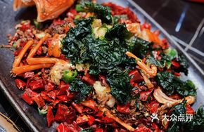 Huo Xiang Spicy Stir-fried Live Green Lobster