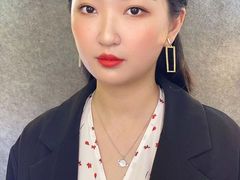-金夫人化妆摄影职业培训学校