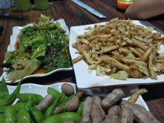 -张记老友聚张小串烧烤夜市