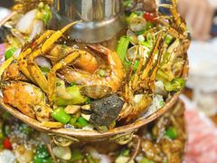 海鲜美蛙锅-渝胖子老城区炭火蛙锅(临城店)