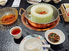 -得意咚瓜·顺德鱼生·冬瓜火锅(深圳首店)