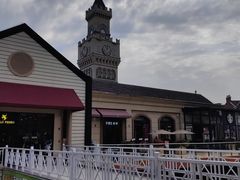 -王府井奥莱临潼小镇(临潼店)