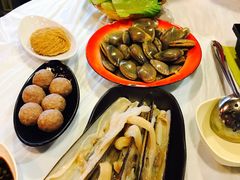 -鲜入围煮花胶鸡海鲜火锅