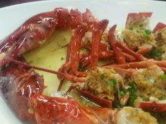 -西安大雁塔科技大学地铁站亚朵酒店