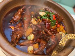 -阿瓦山寨·湘菜现炒·剁椒鱼头王(咸阳总店)