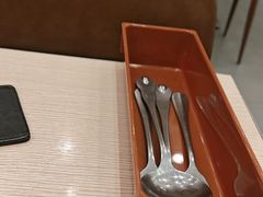 -佰搭果·广式茶餐厅(西华路店)