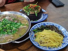 -杨三娘跷脚牛肉(羊子山西路店)