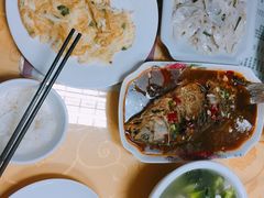 -月落乌啼餐馆