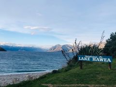 -Lake Hawea Hotel
